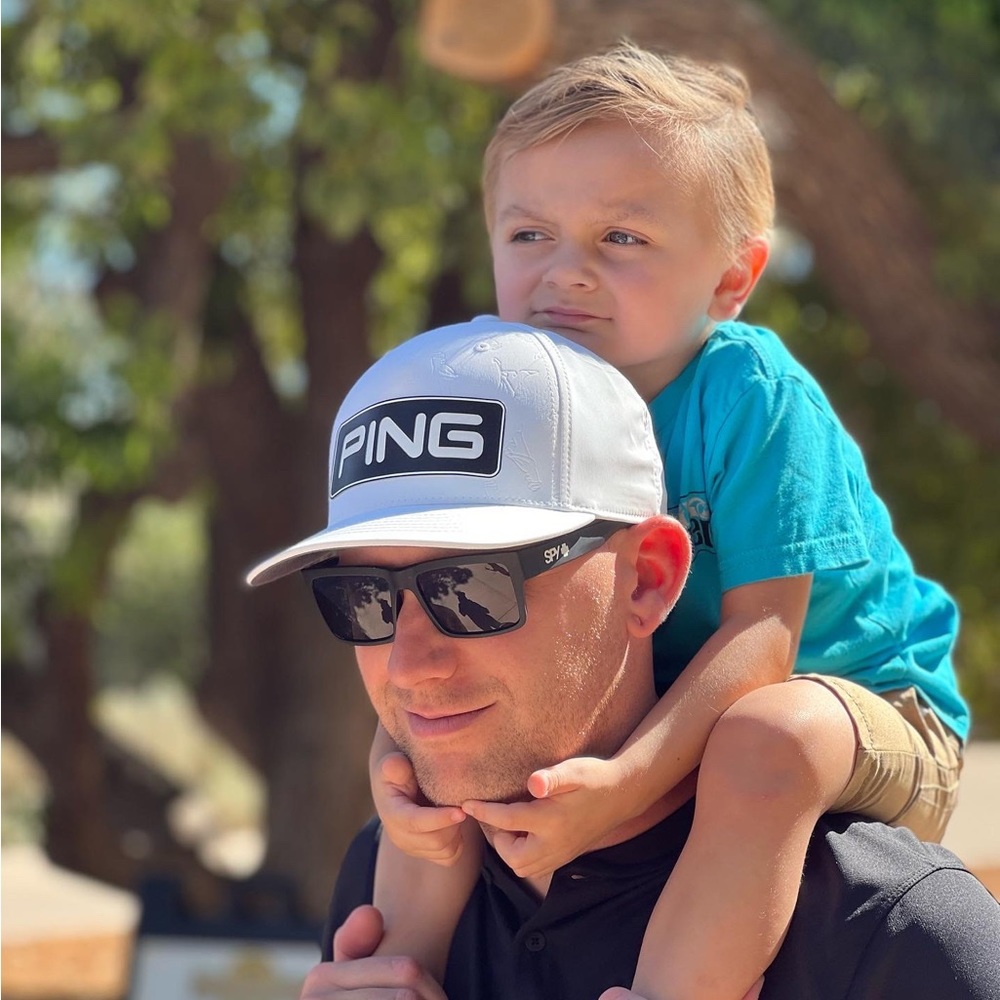 Meet your Posher, Adam